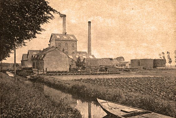 De fabriek van Coq om 1915 (toen nog een spiritusfabriek).