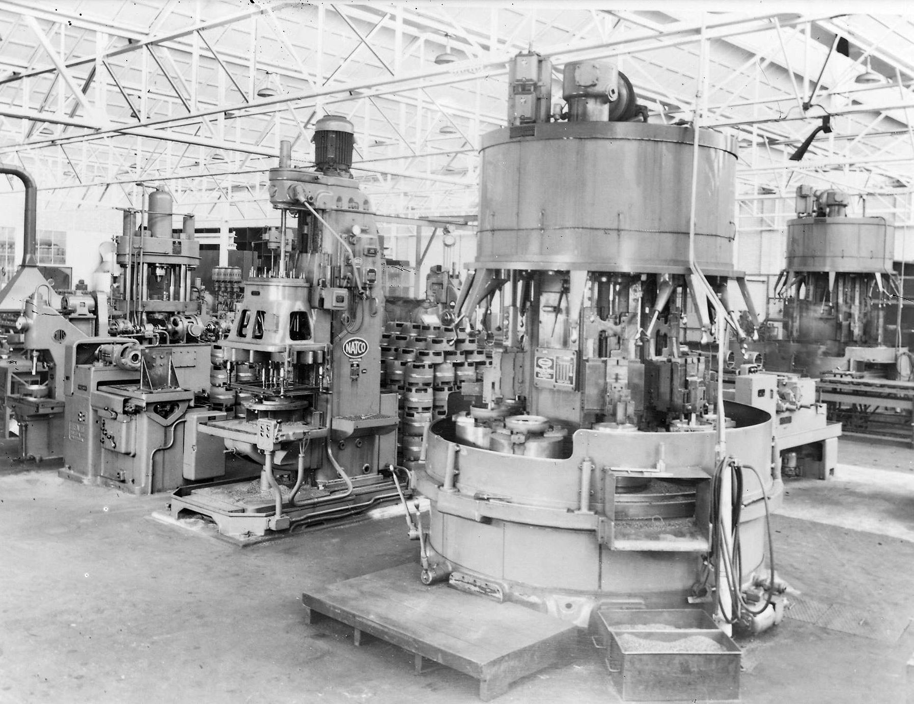 1930-1940-Fabriekshal bij E.M.F