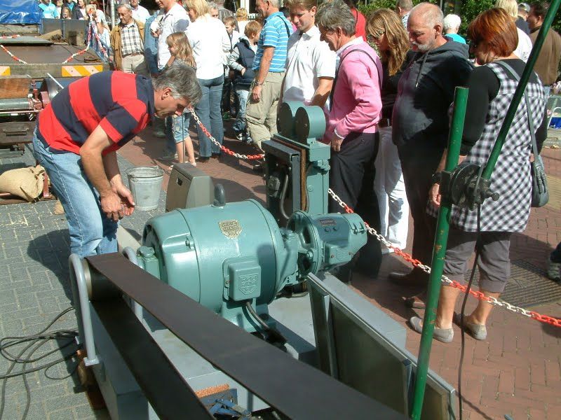 De Heemaf-Deutz combinatie uit 1926 op de Oldtimerdagen in Alphen a/d Rijn (2009). De Heemaf-Deutz combinatie uit 1926 op de Oldtimerdagen in Alphen a/d Rijn (2009).