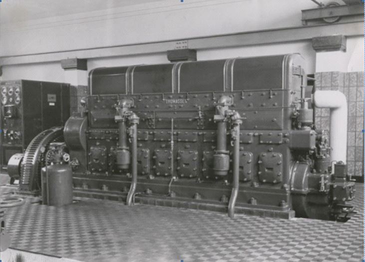 Thomassen engine type 8VO with Smit generator